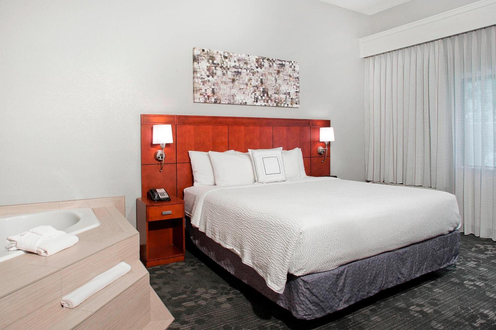 Courtyard By Marriott Charlotte Ballantyne Exterior foto